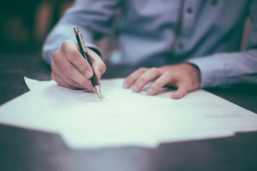 Certificaciones y autenticaciones notariales